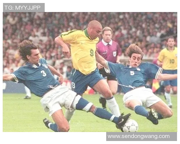 半张脸足球明星盘点他们的故事与成就引人关注